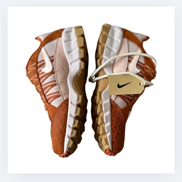 Nike- Air Humara "Future Movement - Dark Russet" - Picture 3 of 8